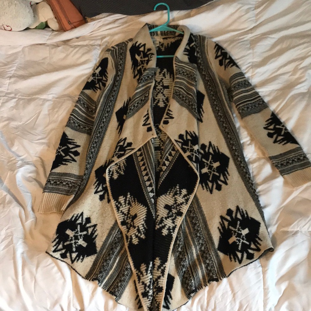 Patterned cardigan